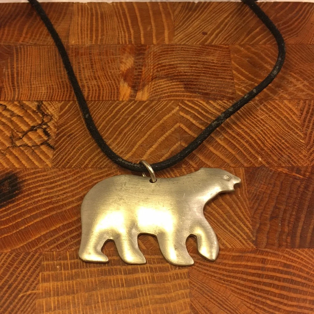 Polar bear necklace & pendant, adjustable length